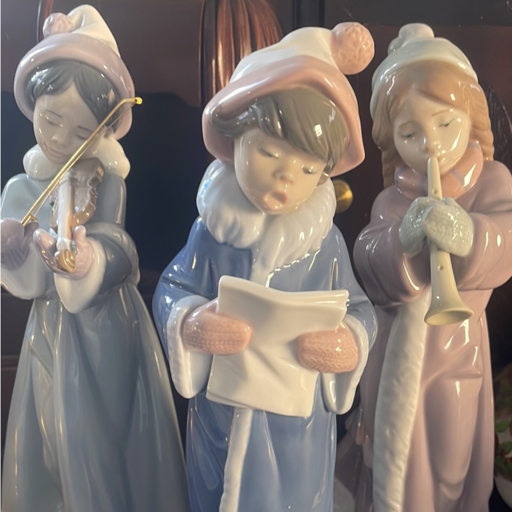Lladro Set of 3 Carolers and Musicians